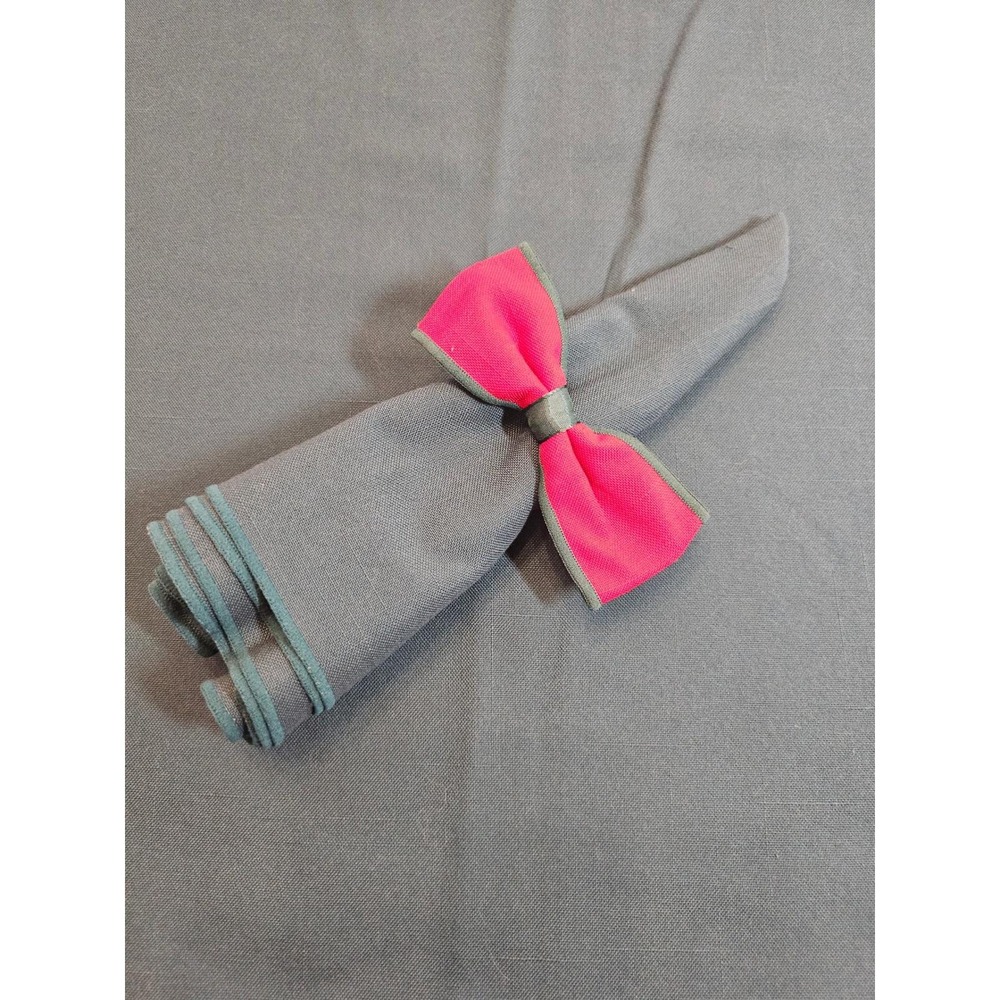 Set of 8 Vintage Green Napkins with Red Bow Accent Napkin Rings Christmas 70s.
